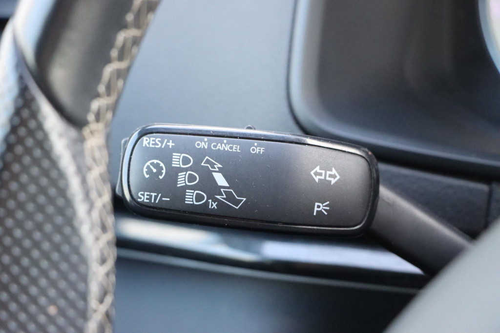Skoda Karoq 1.5 tsi 150pk dsg sportline business