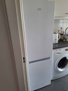 Koel-vriescombinatie Beko nwstaat