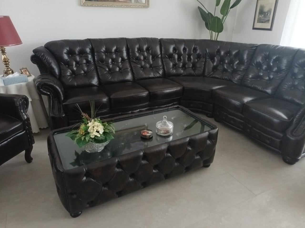 Rondzitbank Chesterfield