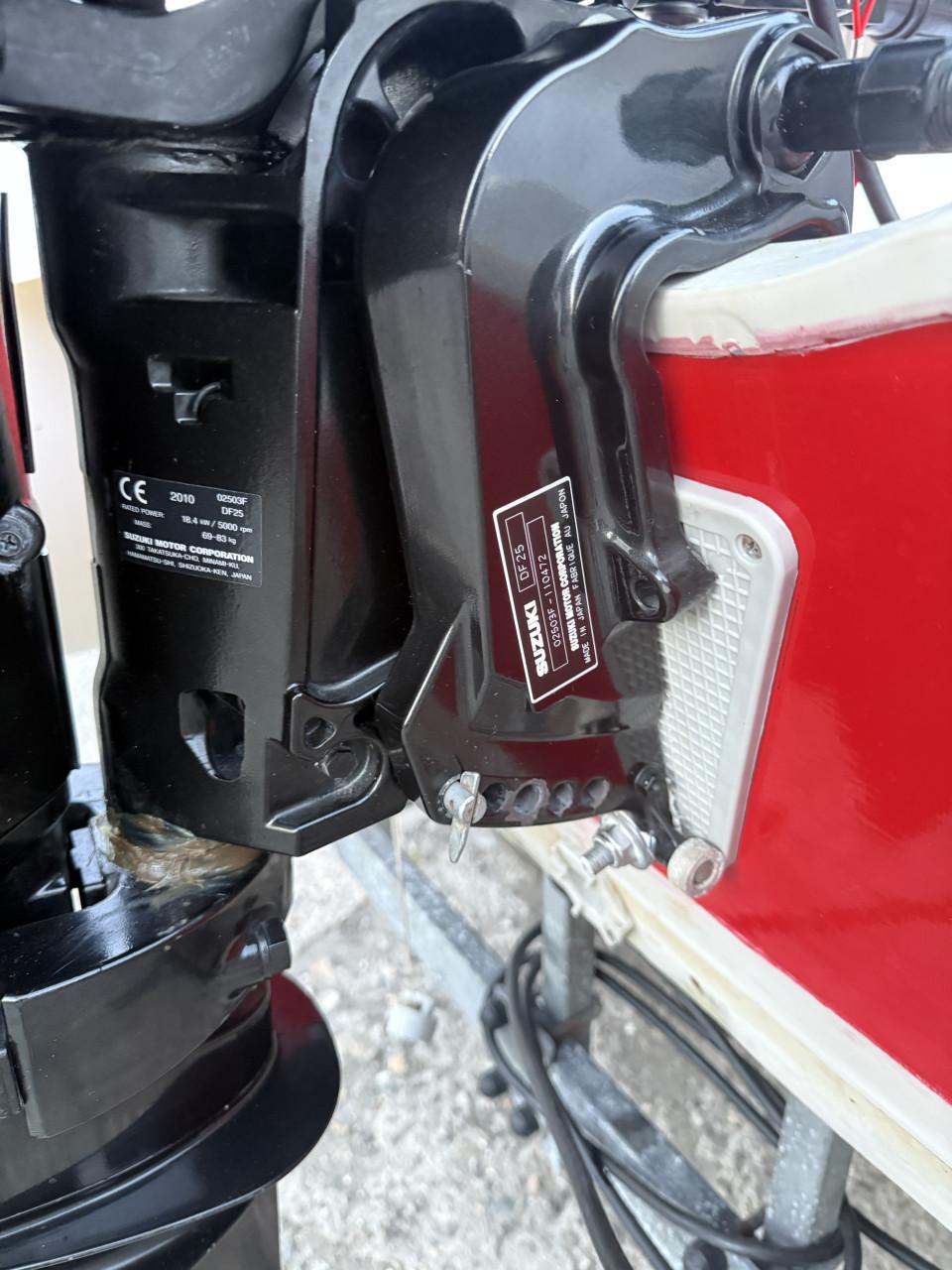 Suzumar 390 RIB + Suzuki 25PK 4takt & Trailer