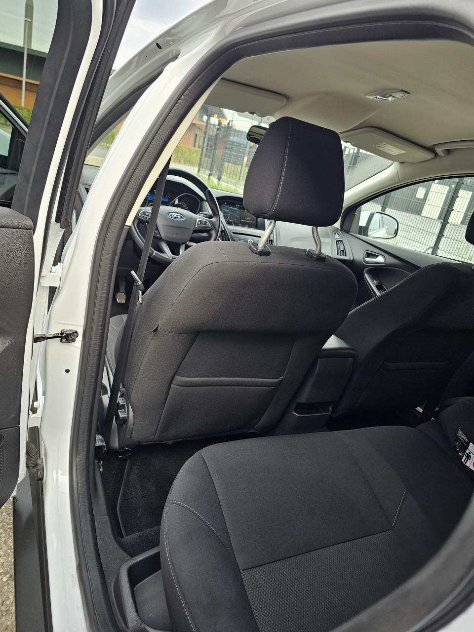 Ford Focus 1.0 Turbo EcoBoost 5-deurs - Zeer nette auto!