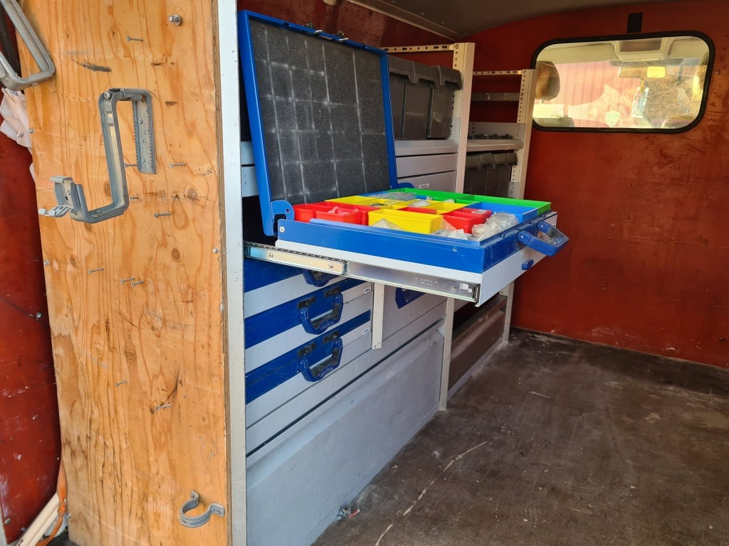 Volkswagen Transporter 1.9 tdi 300 t800base