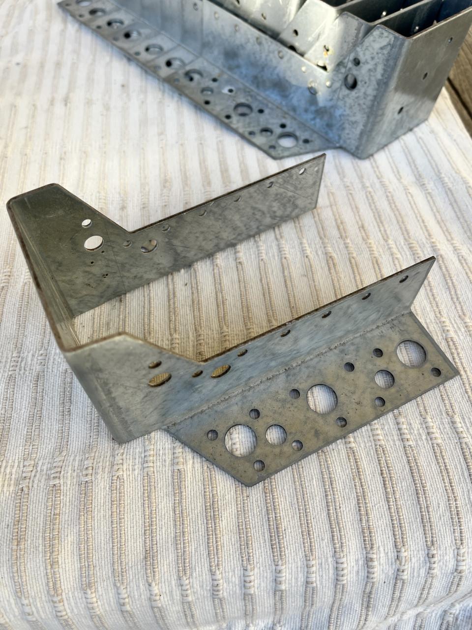 Balkdragers en hoekankers