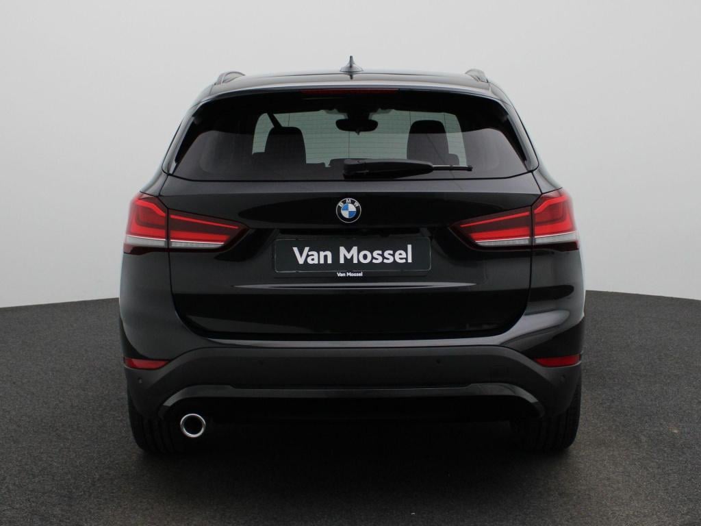 BMW X1 sdrive18i high executive | apple carplay / android auto | stoel- stu