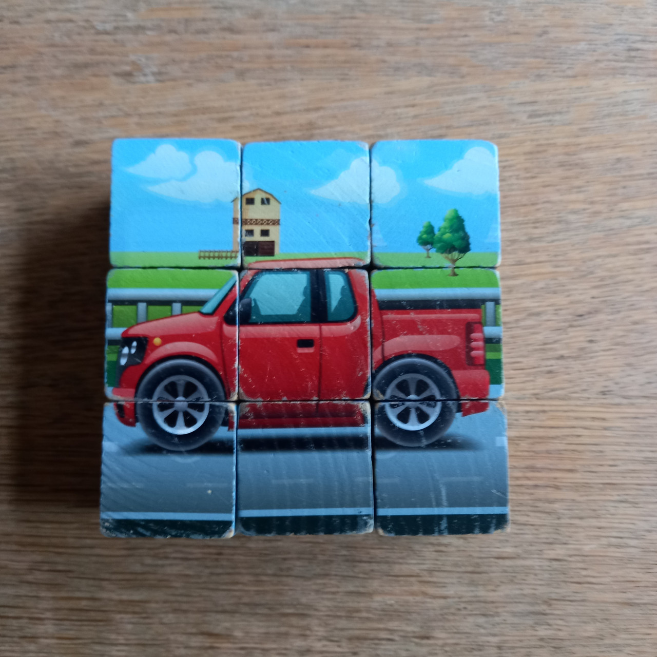 3 blokpuzzels met ieder 6 verschillende afbeeldingen