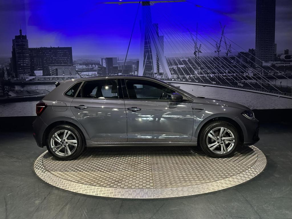 Volkswagen Polo 1.0 tsi r-line *iqlight*camera*winterpack*acc*