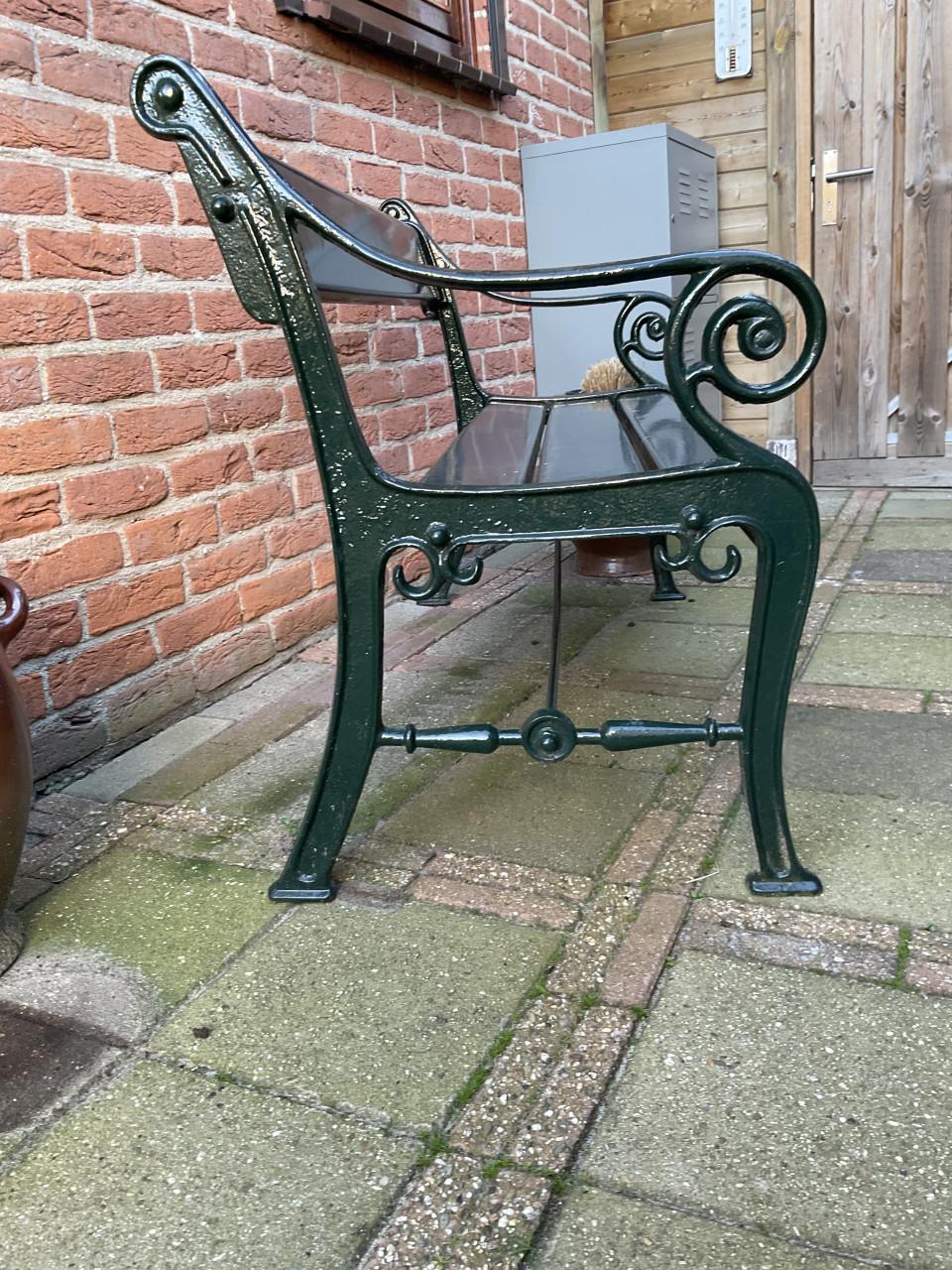 Klassieke Engelse tuinbank