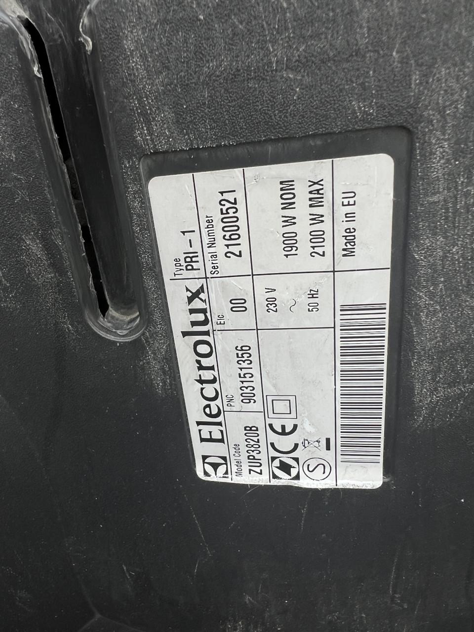 Electrolux ultraperformer kracghtig zakloze stofzuiger 2100 w