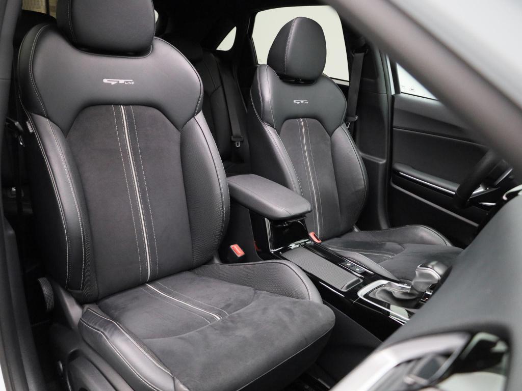 Kia Cee'd 1.5 t-gdi gt-line | panoramadak | navigatie | half leder | apple 