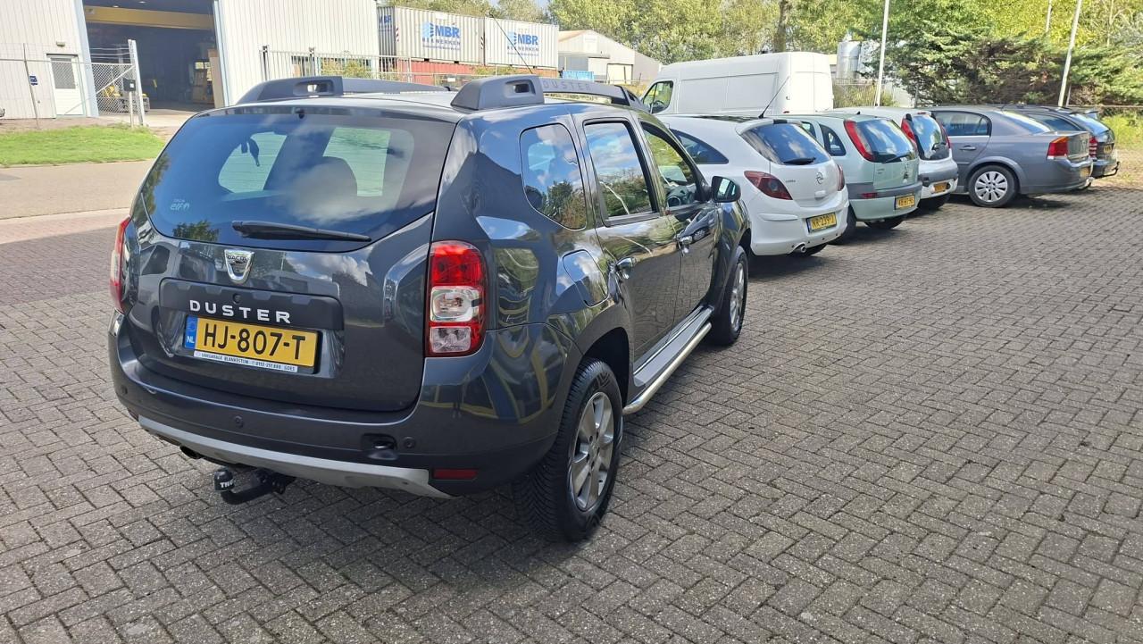 Dacia DUSTER 1.2 TCe 4x2 10th Anniversary bj;2015 airco lm-velgen i.z.g.st