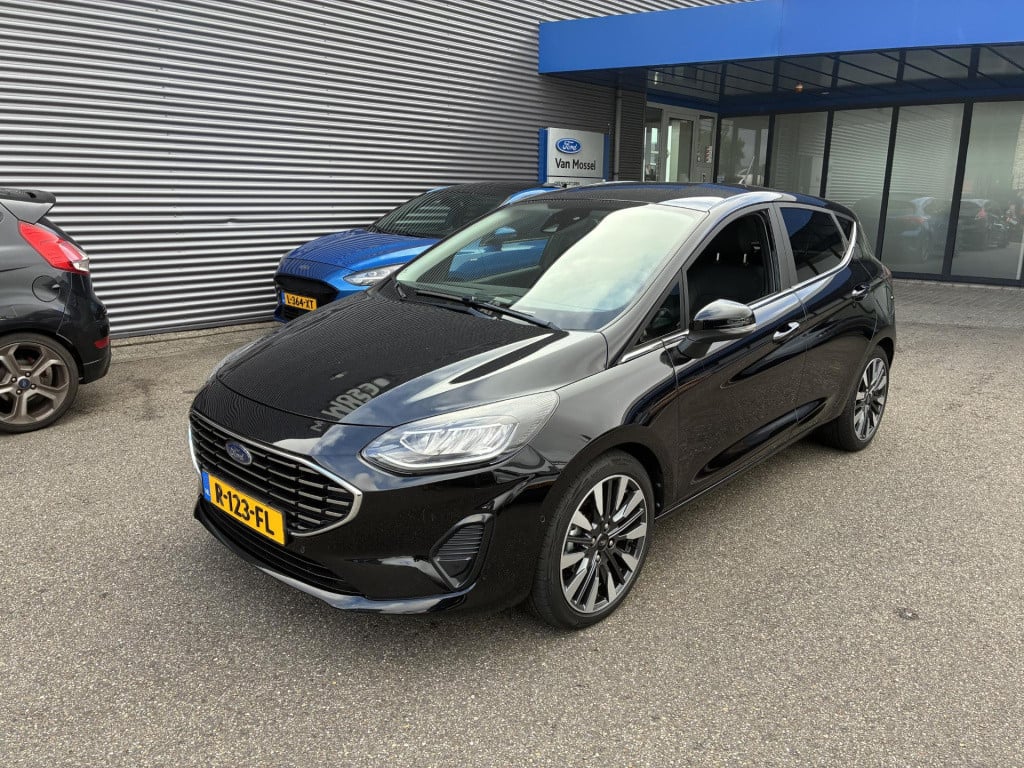 Ford Fiesta 1.0 ecoboost hybrid titanium vignale - winter pack - b&o
