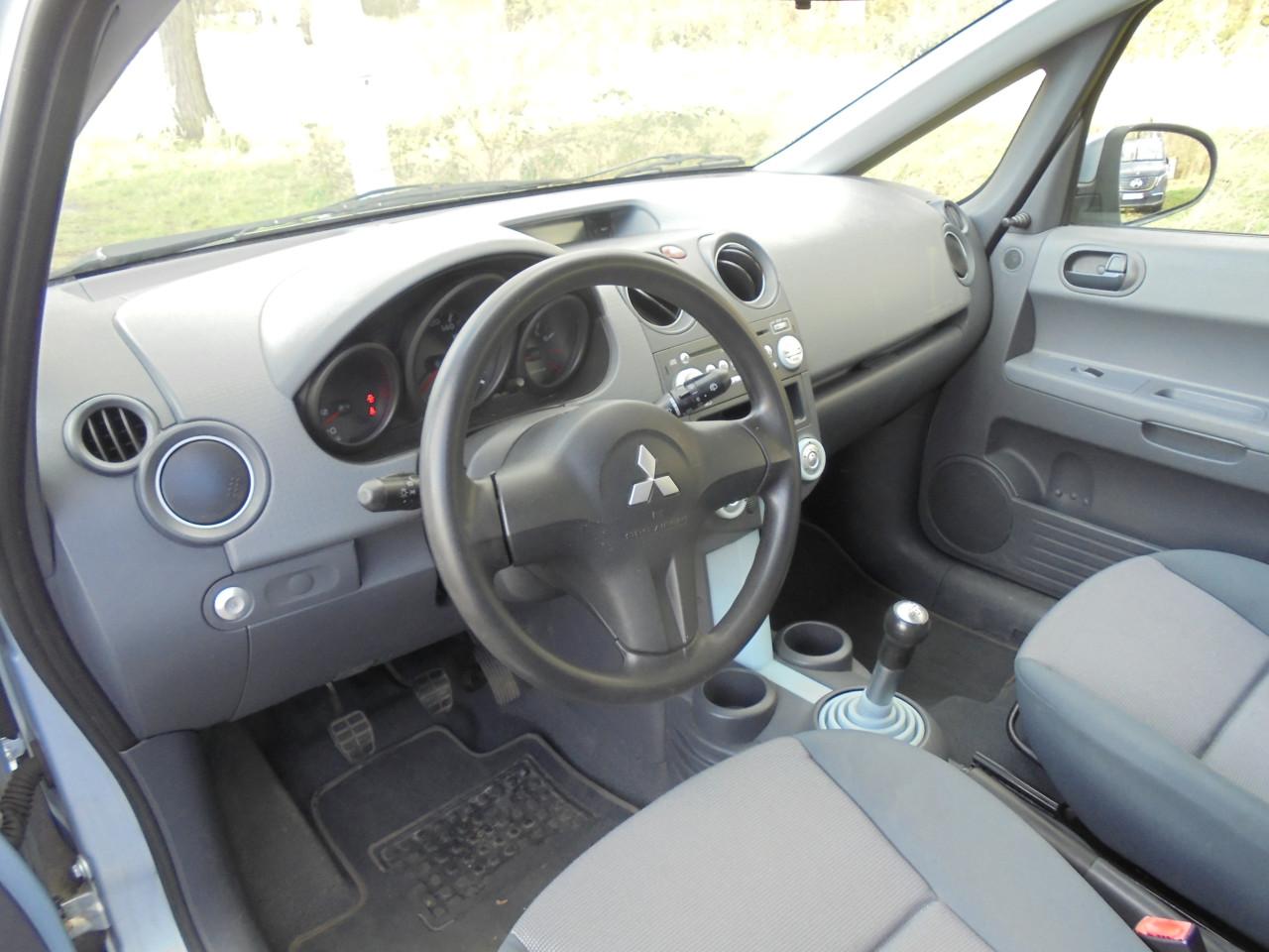 Mitsubishi Colt 1.3 nette zuinige auto ,aflevering met nieuwe Apk