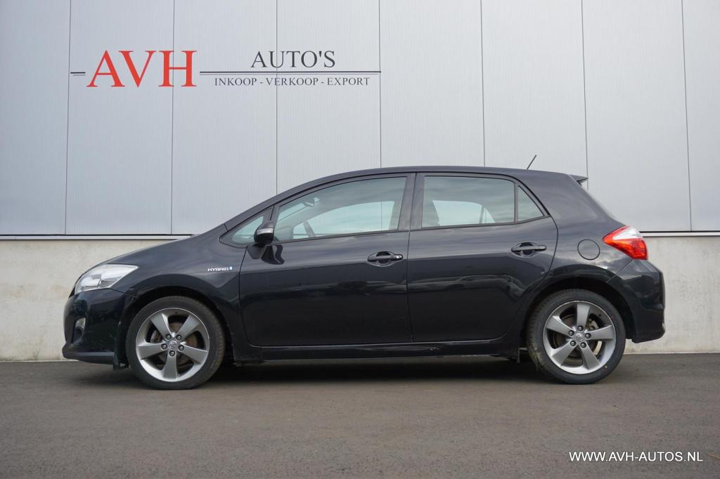 Toyota Auris 1.8 full hybrid dynamic business