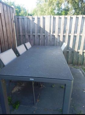 Tuintafel met 6 stoelen