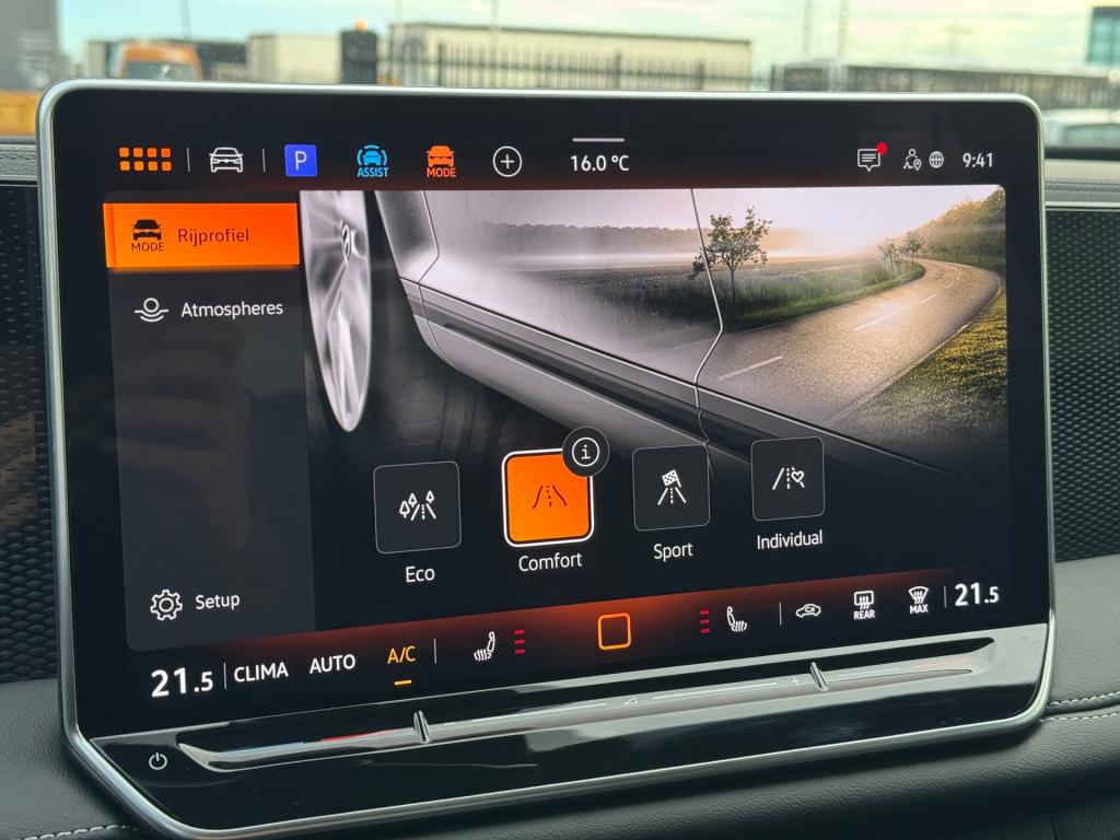 Volkswagen Tiguan 1.5 etsi goal * acc * 360 camera * trekhaak * lane + side