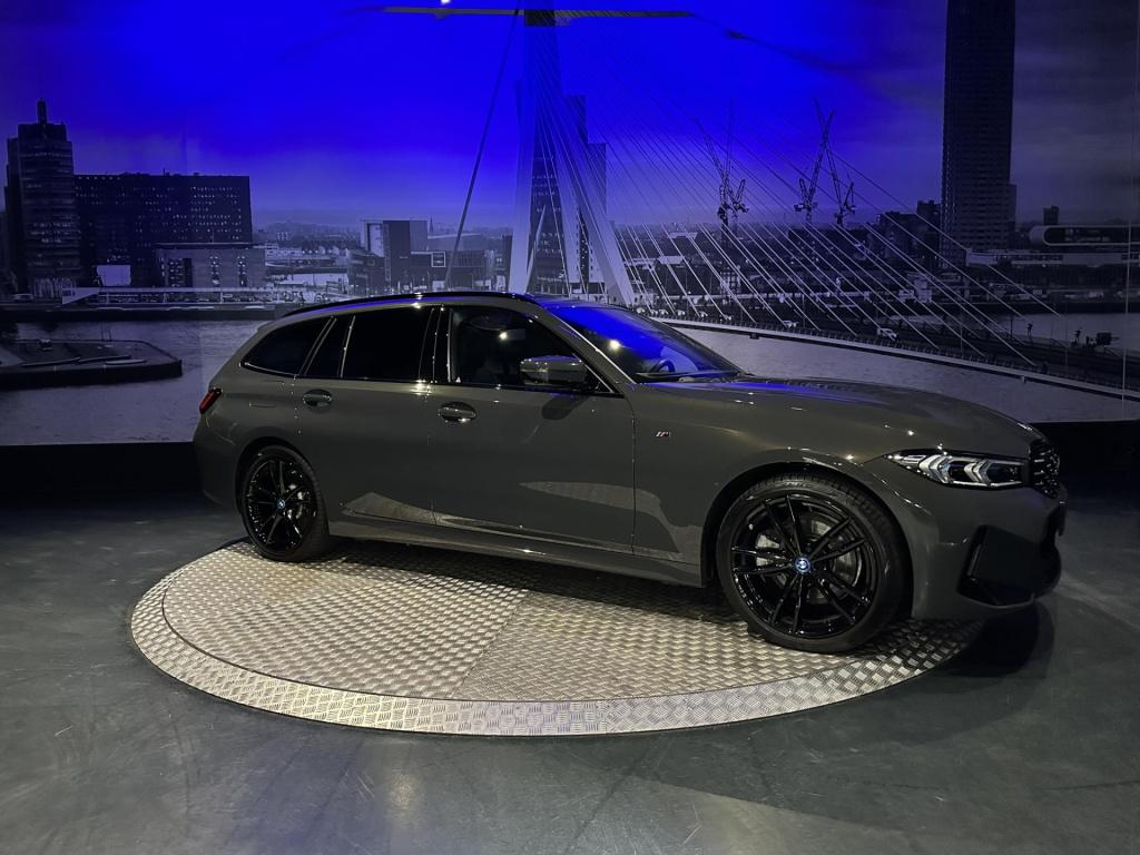 BMW 3-serie touring 330e *dravitgrau*pano*hud*trekhaak*