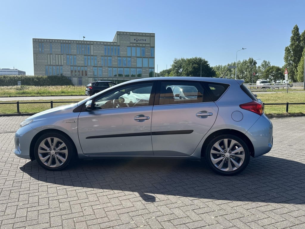 Toyota Auris 1.8 hybrid dynamic