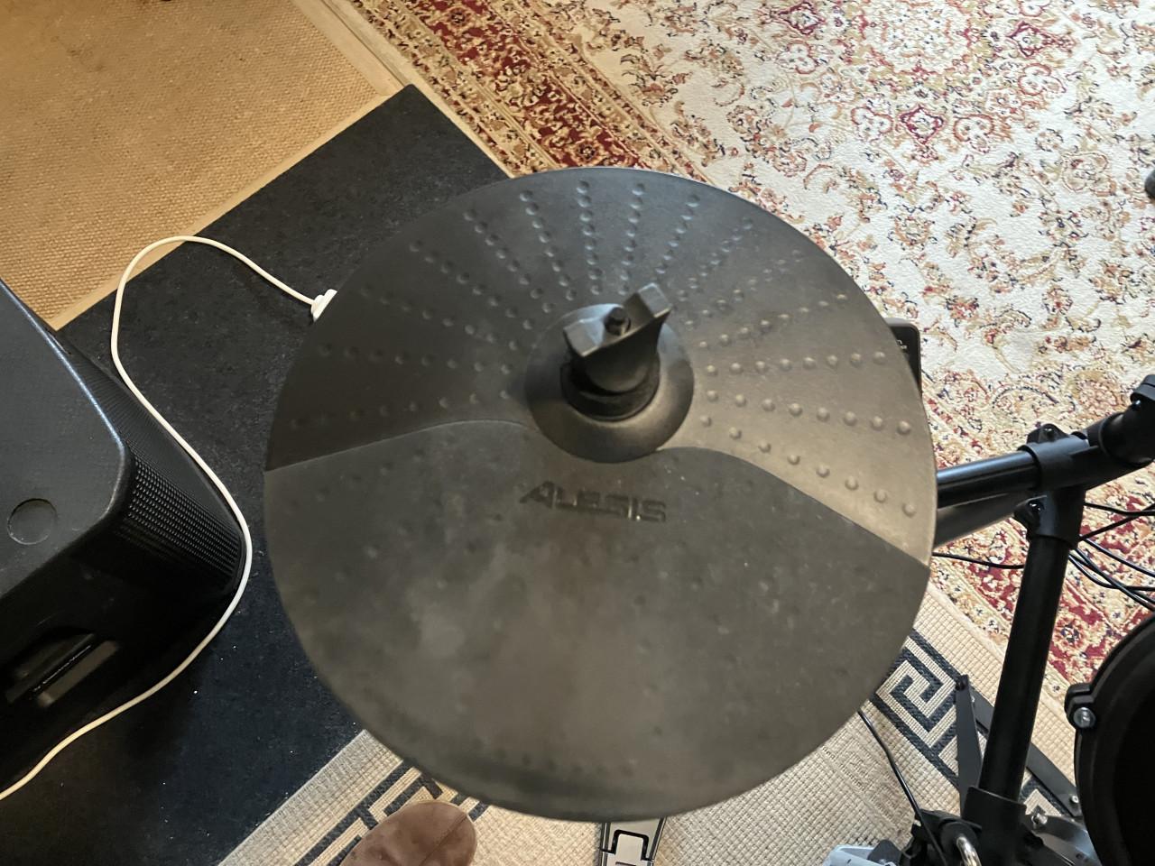 Alesis Nitro Mesh Kit