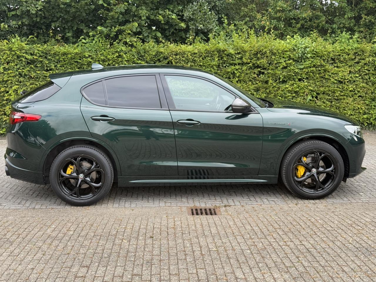Alfa Romeo Stelvio Veloce TI Q4 Verde Visconti Luxe uitgerust Carbon 280PK