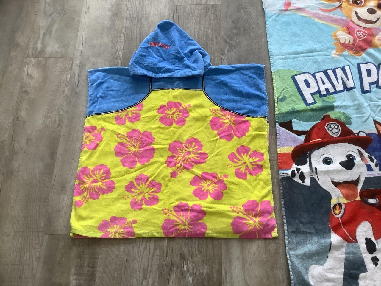 Handdoek Poncho met capuchon + Paw Patrol Badlaken