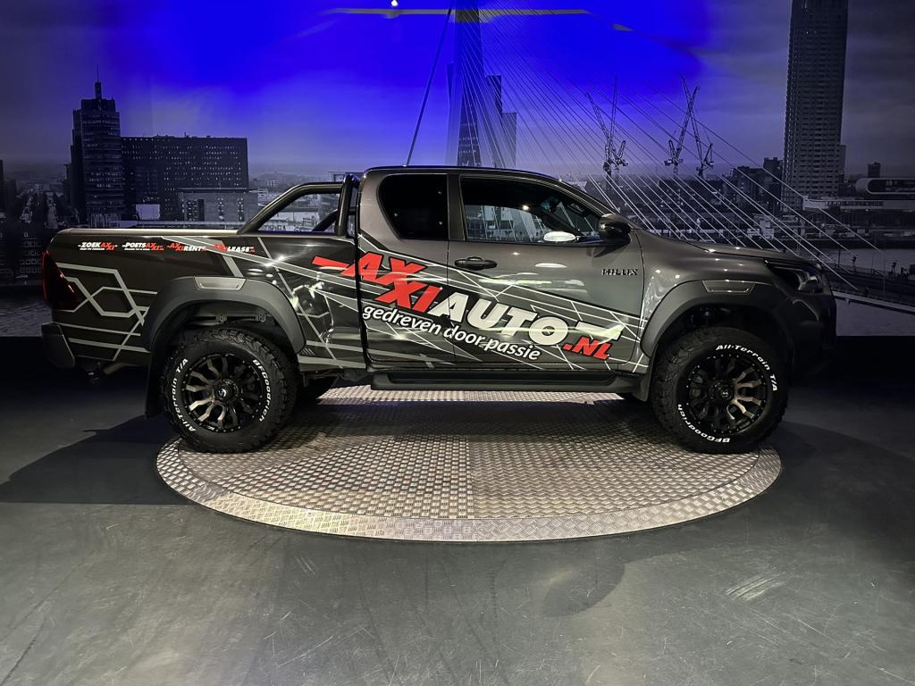 Toyota Hilux 2.8 d-4d xtra cab invincible *leer*camera*navi*carplay*