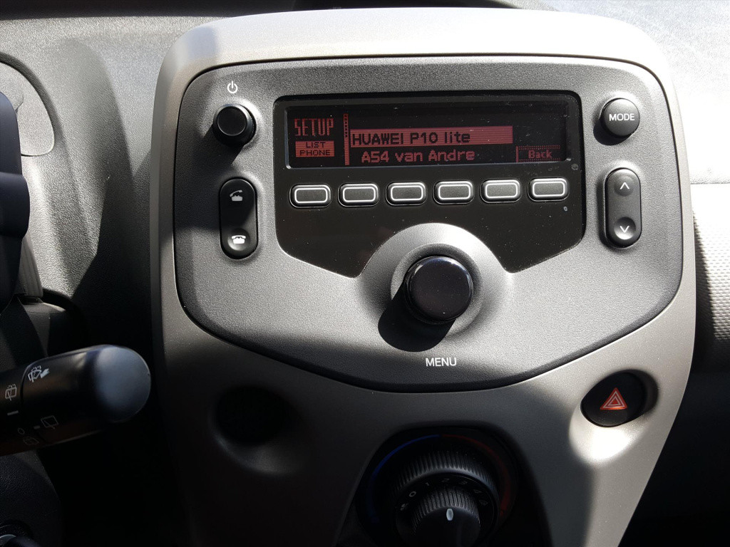 Peugeot 108 1.0 e-vti 72pk 5d active airco | bt bellen & muziek streaming |