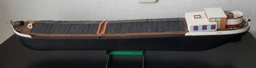 Binnenvaartschip