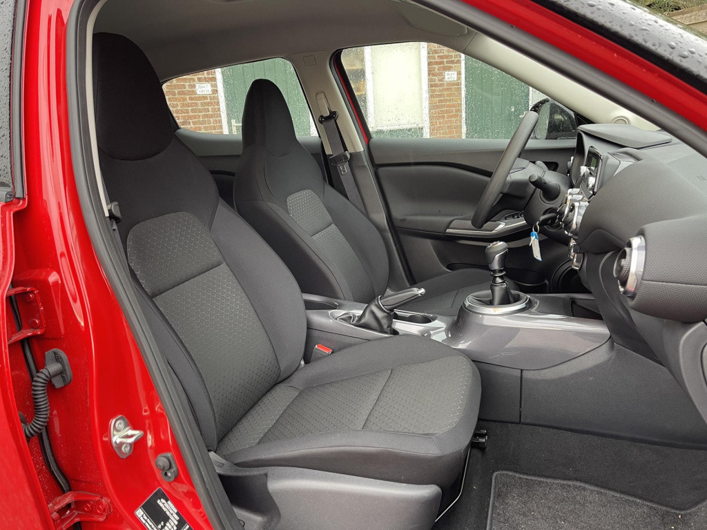 Nissan Juke 1.0 dig-t visia | cruise control | airco | led koplampen | radi
