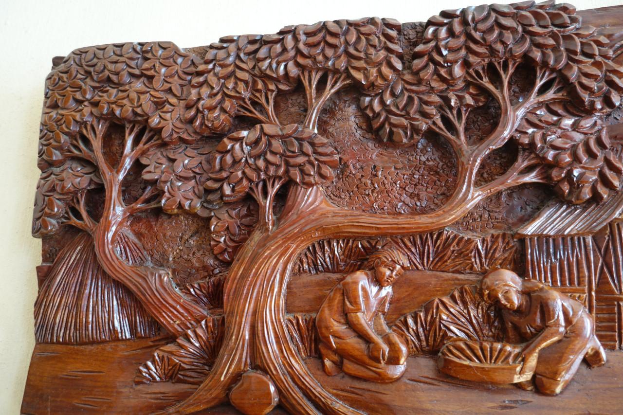 Vintage Indonesisch /Bali handgesneden houten paneel 69 x 32' cm