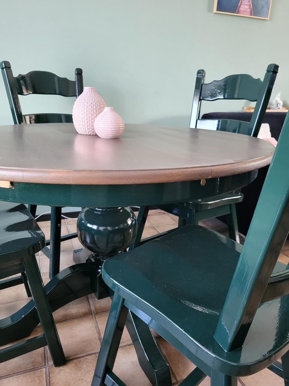 Eetkamer set vol eiken in antiek groen