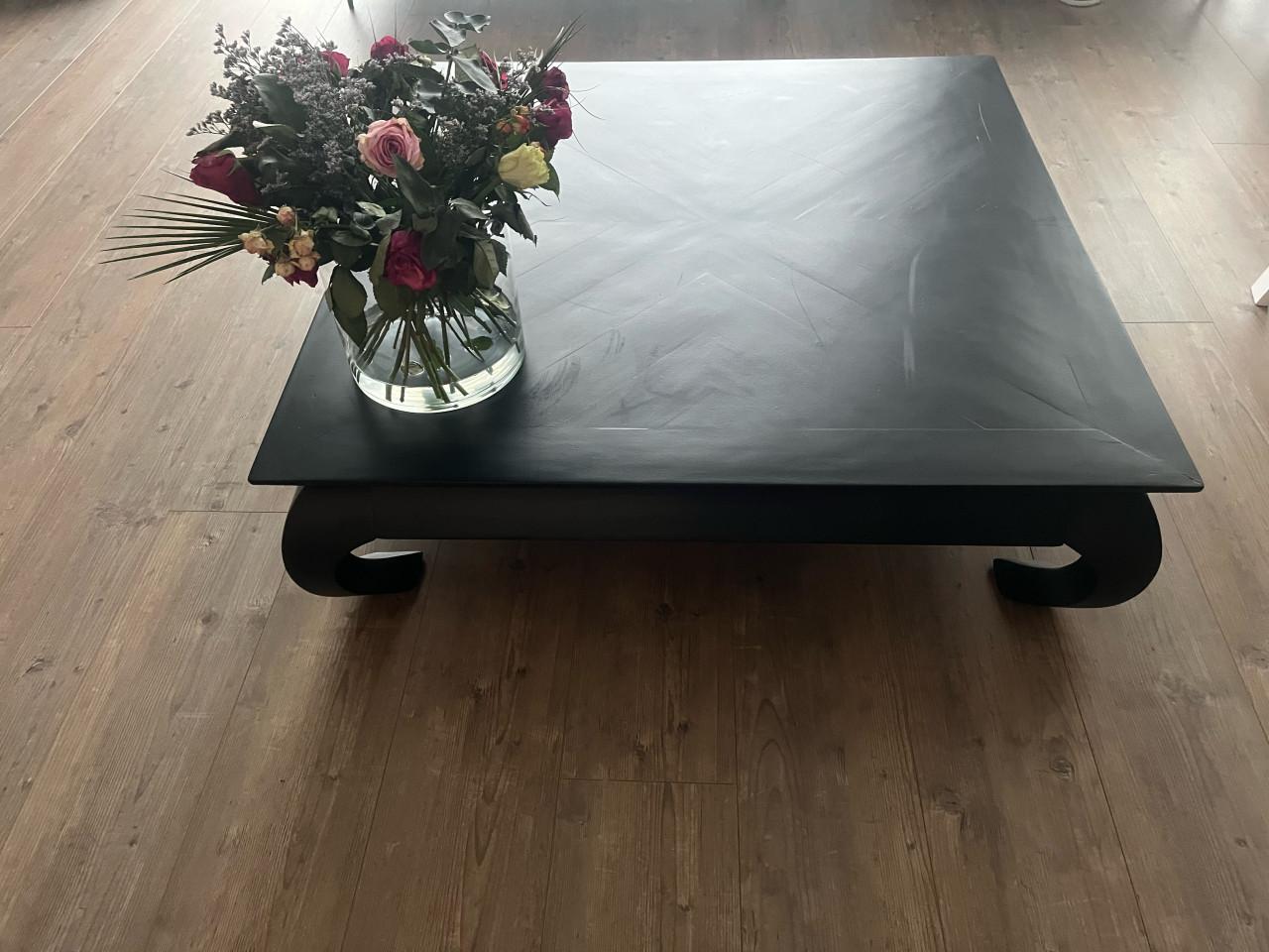 Mooie vierkante zwarte salon tafel 120x120