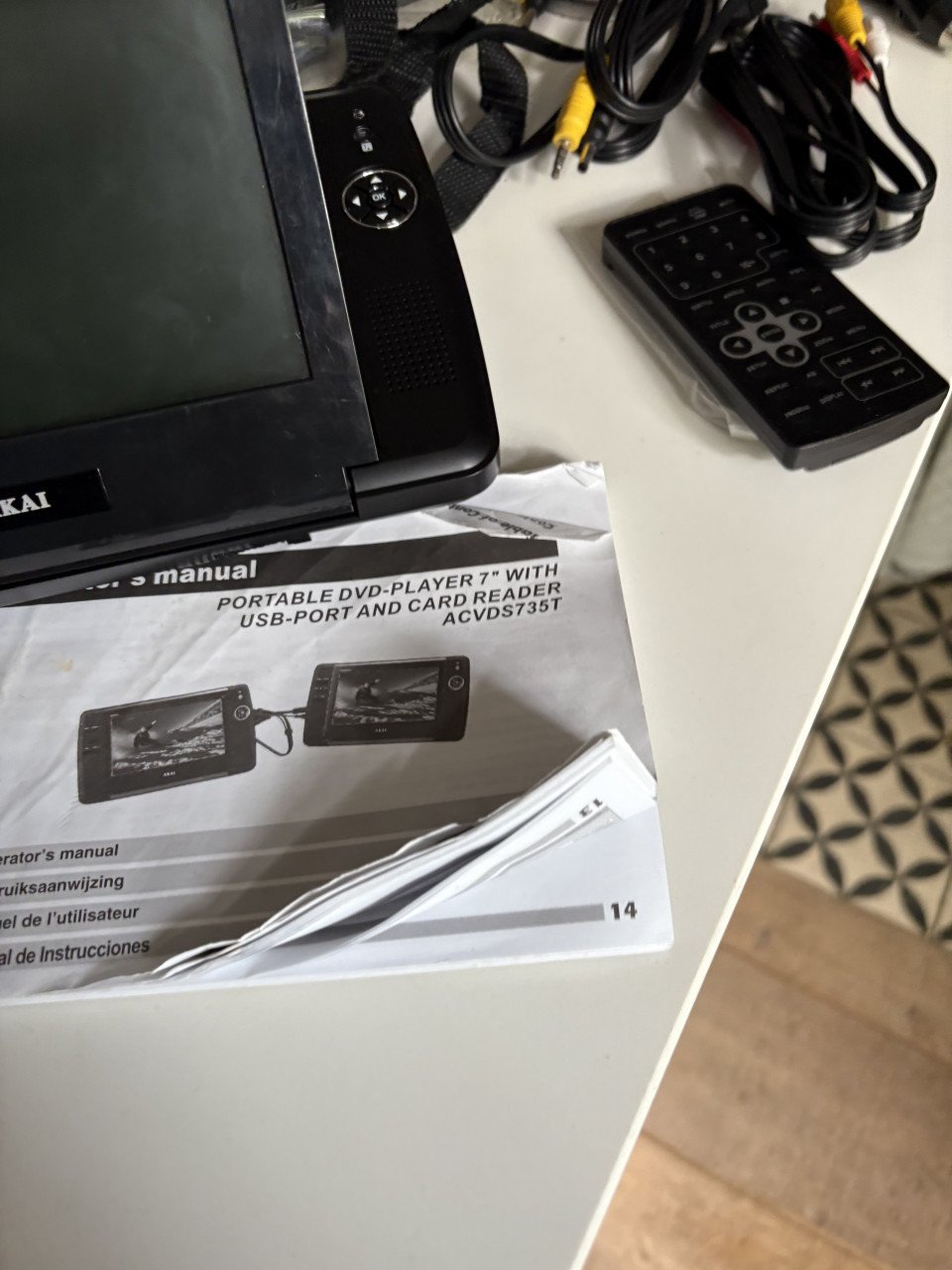 Akai portable DVD 7” inch