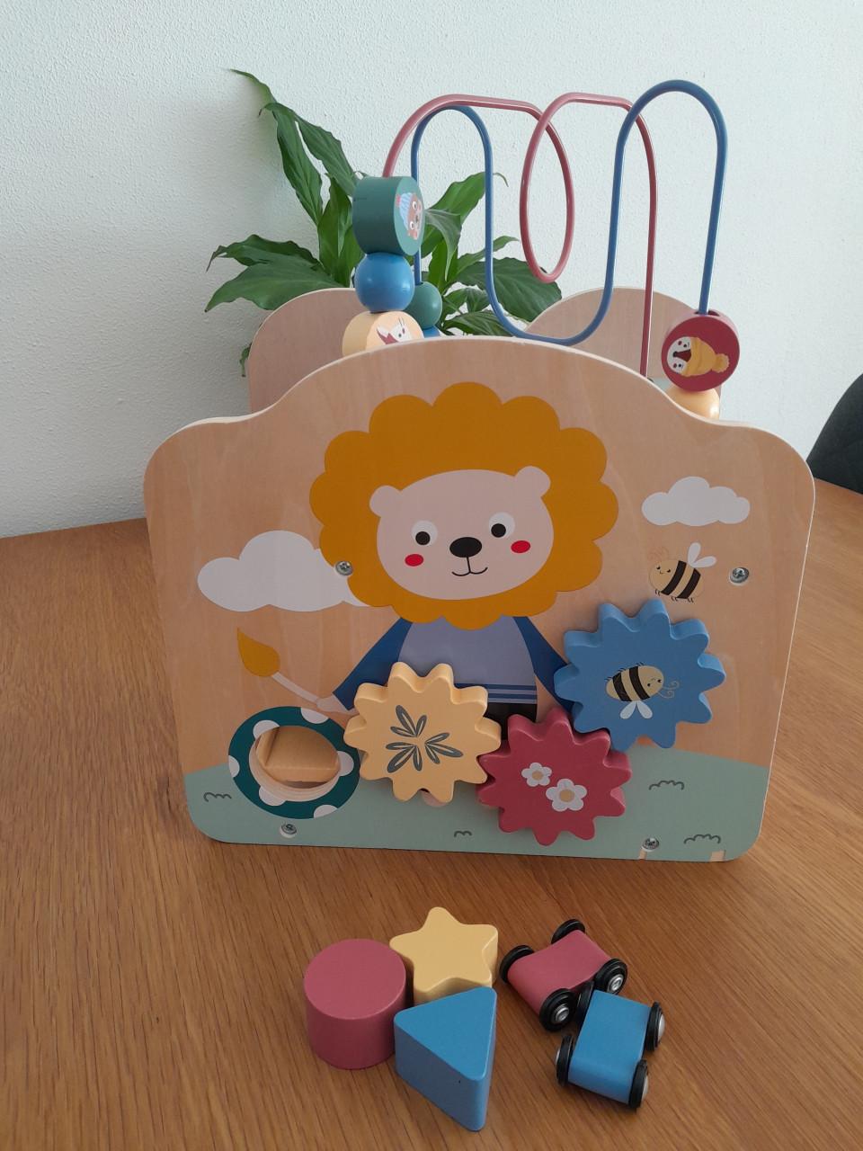 Houten speelkubus