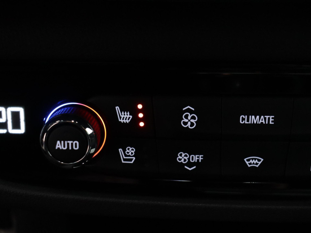 Opel Insignia sports tourer 2.0 turbo gs line | camera | alcantara bekledin
