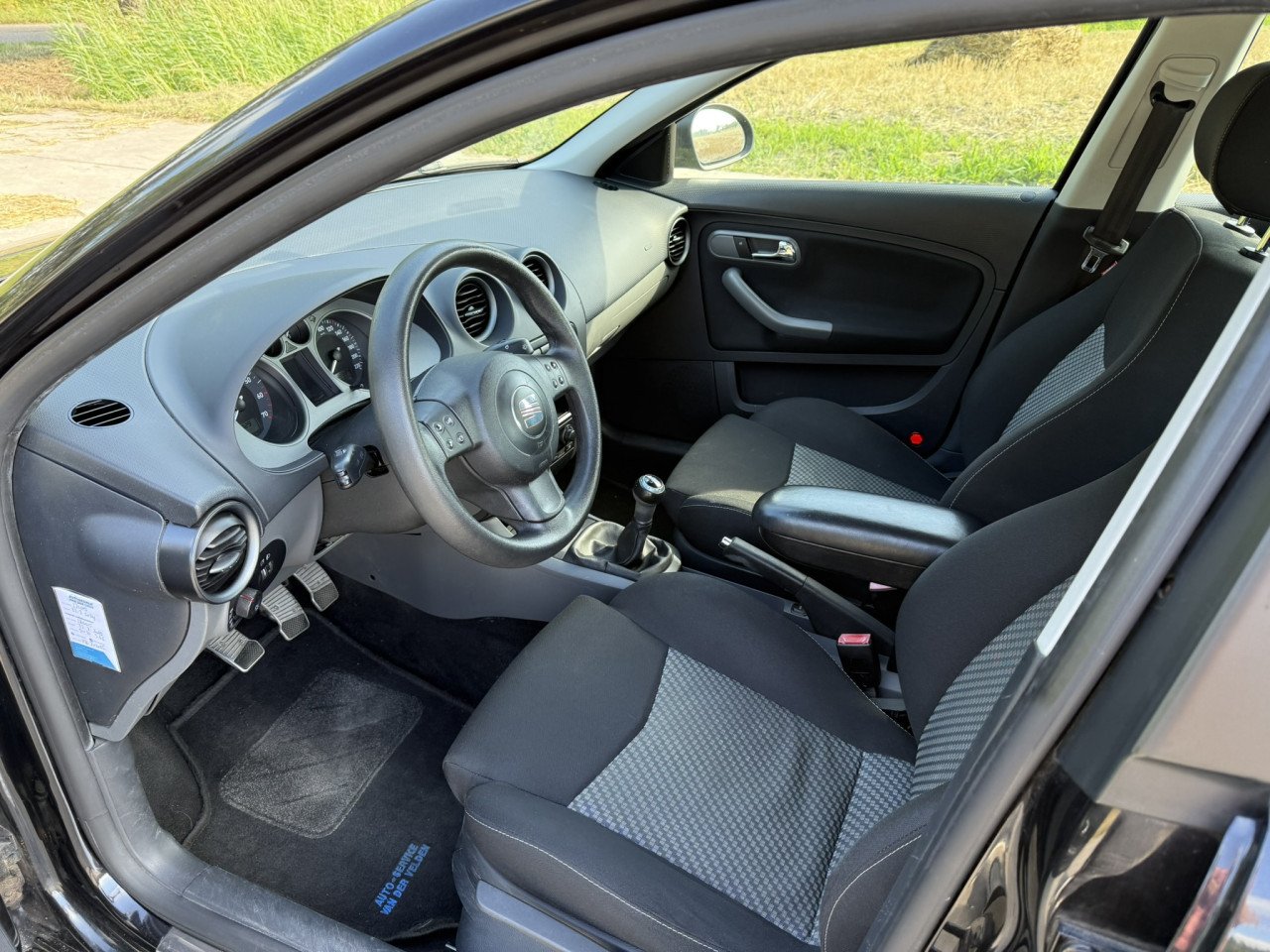 Seat Ibiza 1.6 77KW 5DRS 2007 Zwart - APK t/m 27 juli 2026