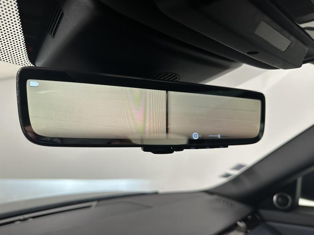 Land Rover Range Rover 1.5 p300e awd r-dynamic hse | meridian | panoramadak