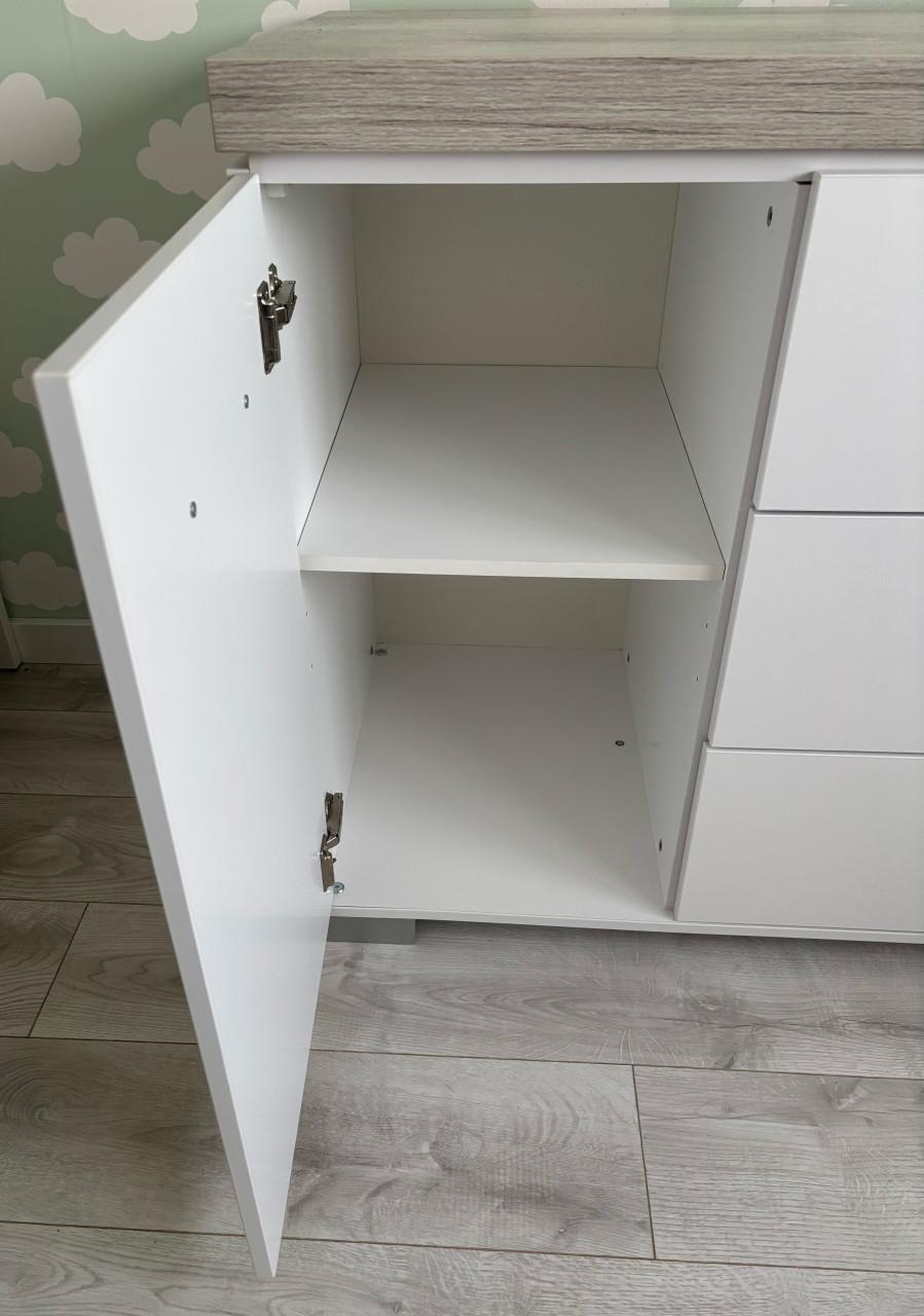 Commode + kledingkast voor babykamer