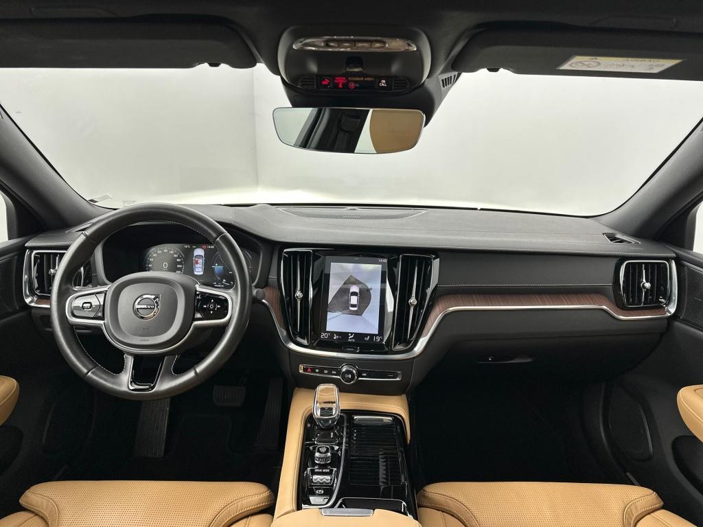 Volvo S60 t6 340pk recharge inscription| full options ! trekhaak