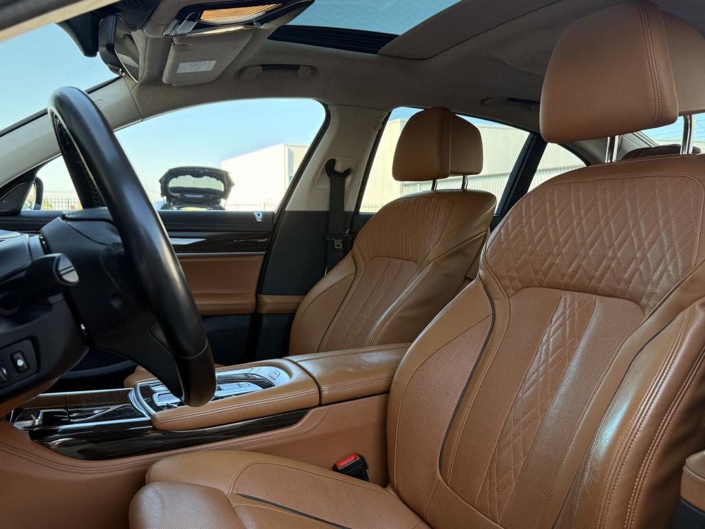 BMW 7 Serie 740i high executive | harman kardon | schuif/kanteldak | soft c