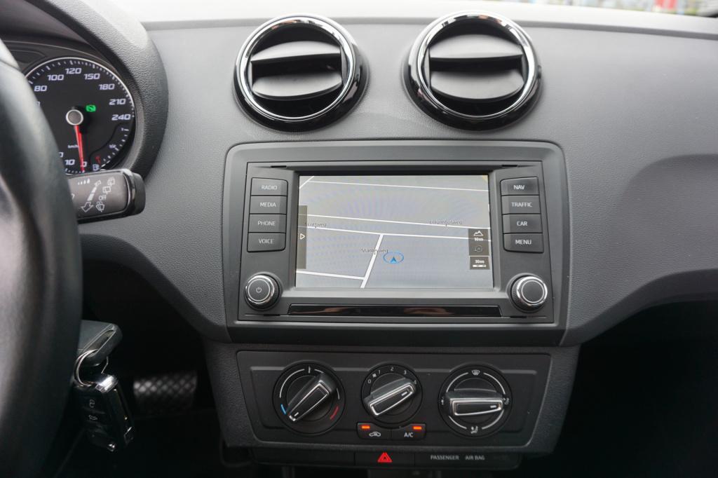 Seat Ibiza st 1.0 ecotsi style connect automaat -  airco / navi / cruise / 