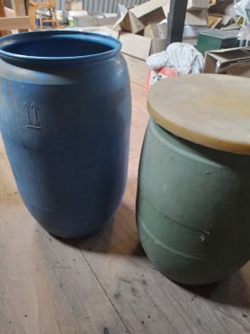 2 voertonnen.