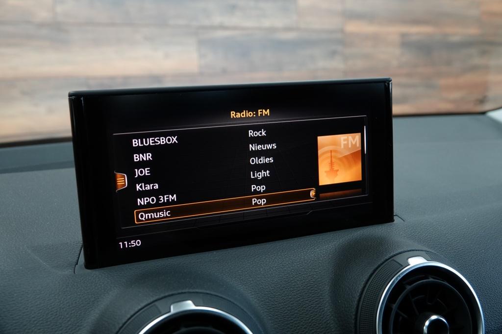 Audi Q2 35 tfsi | camera | pdc | keyless | led |