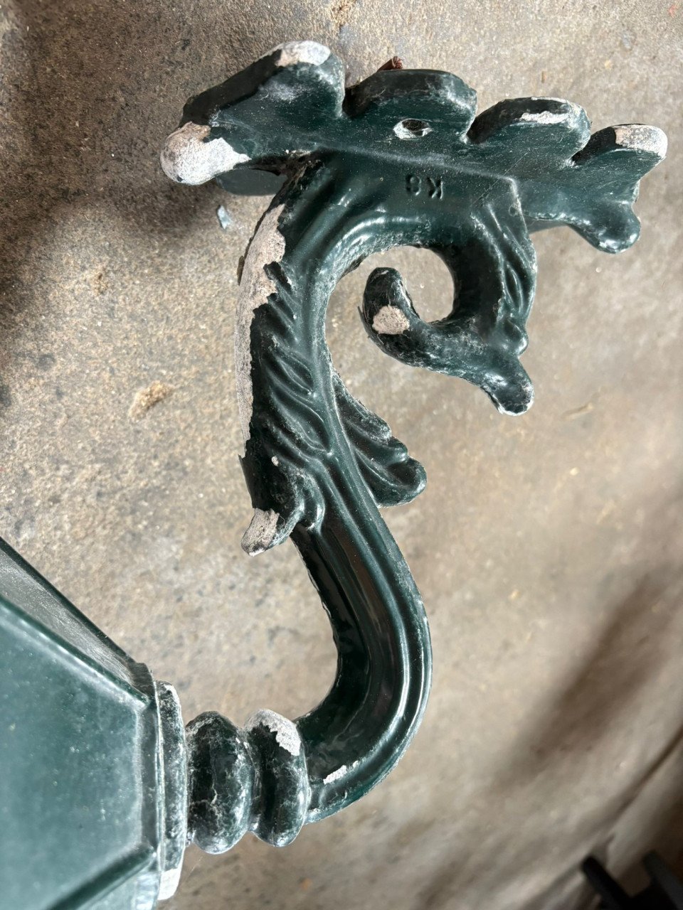 Buitenlamp en uithangbord