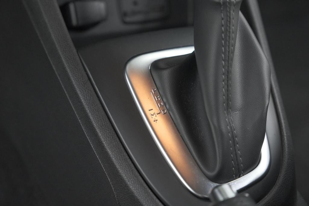 Renault Captur tce 150 edc intens | trekhaak | camera | dodehoekdetectie | 