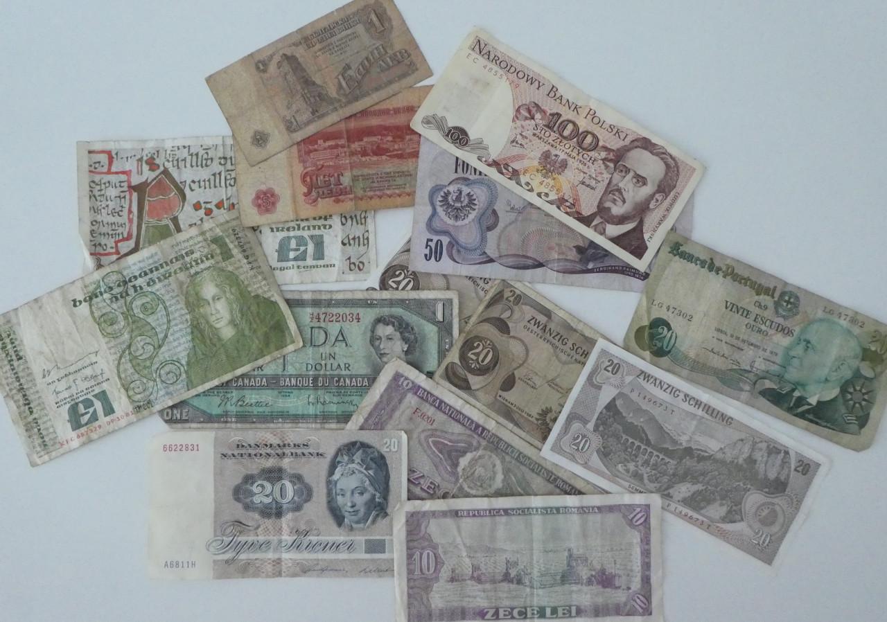 Oude bankbiljetten 14x, diverse landen