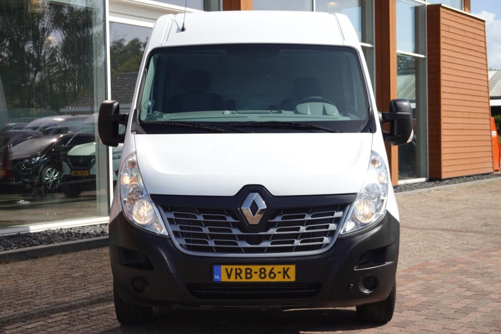 Renault Master t33 2.3 dci l2h2