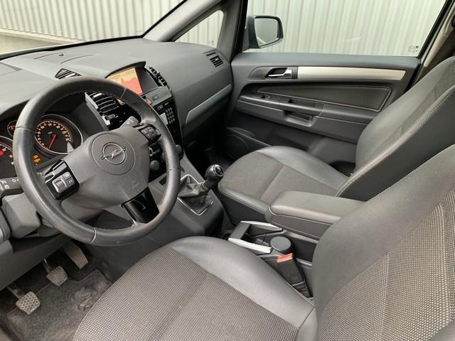 Opel Zafira 1.8 cosmo navi | pdc | cruise | climate control | trekhaak etc.