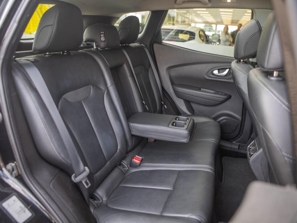 Renault Kadjar tce 140pk black edition automaat