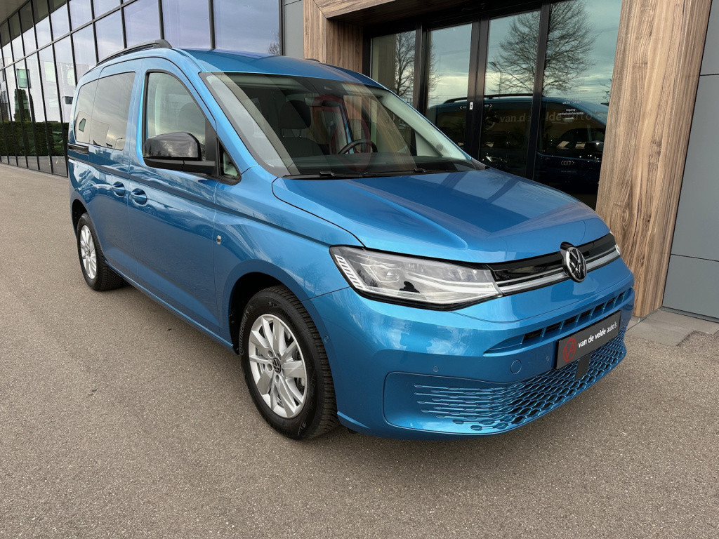 Volkswagen Caddy 1.5 tsi dsg life 5-persoons | led | camera | navi | rijkla