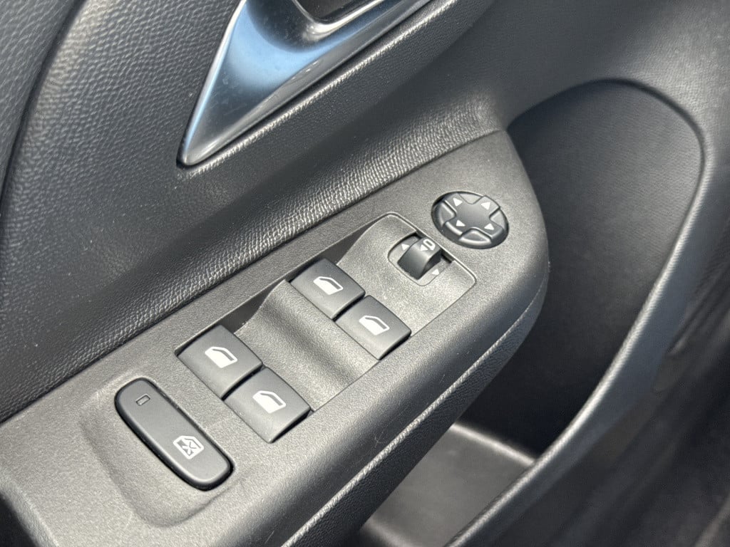 Opel Corsa 1.2 elegance | nl-auto | vitrual | keyless | carplay | clima | l